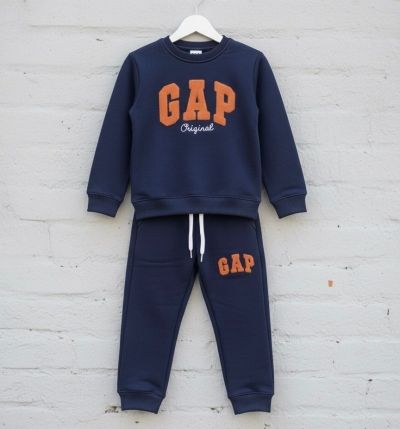 Turuncu Yazı Detaylı GAP Erkek Çocuk Alt Üst Takım 3 İplik Şardonlu