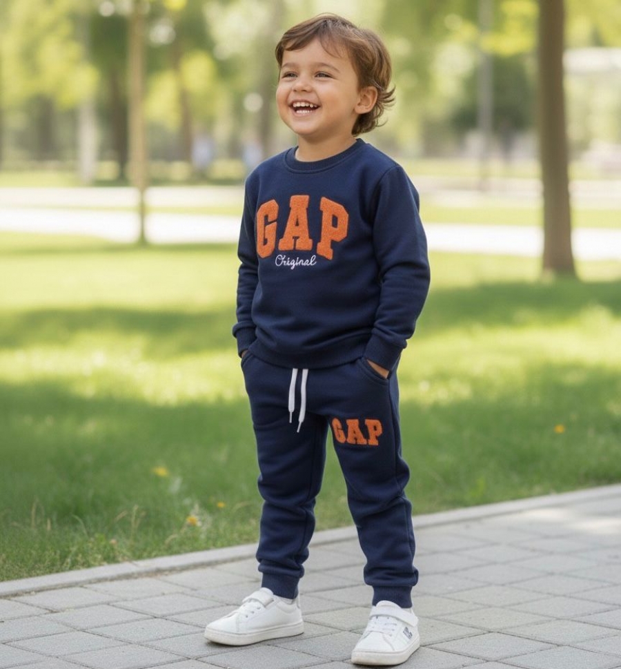 Turuncu Yazı Detaylı GAP Erkek Çocuk Alt Üst Takım 3 İplik Şardonlu