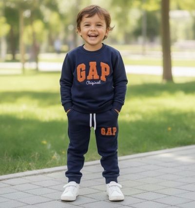 Turuncu Yazı Detaylı GAP Erkek Çocuk Alt Üst Takım 3 İplik Şardonlu